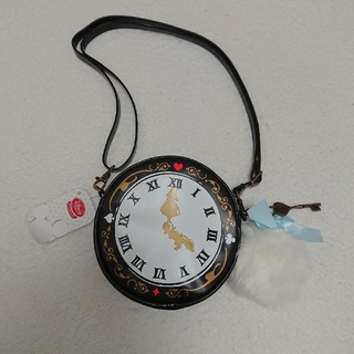 ふしぎの国のアリス 未使用 ふしぎの国のアリス 時計 ポシェットの通販 ラクマ