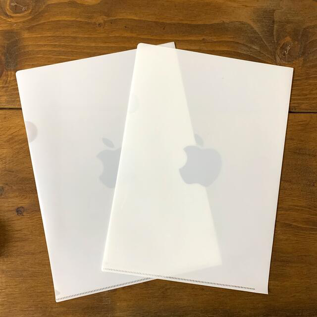 Apple(アップル)のApple クリアファイル　2枚 エンタメ/ホビーのアニメグッズ(クリアファイル)の商品写真