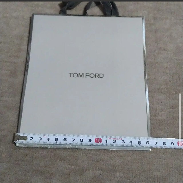 TOM FORD(トムフォード)のトムフォード　ショッパー　２枚セット レディースのバッグ(ショップ袋)の商品写真