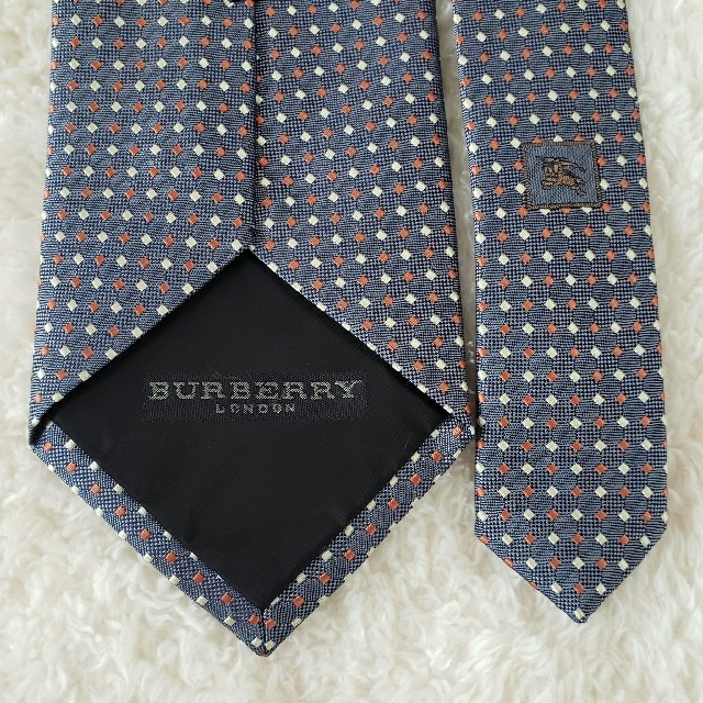 BURBERRY(バーバリー)のバーバリー♠ネクタイ ドット シルク100% 日本製 メンズのファッション小物(ネクタイ)の商品写真