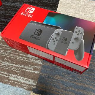 ニンテンドースイッチ(Nintendo Switch)の任天堂　スイッチ　switch グレー　本体(家庭用ゲーム機本体)