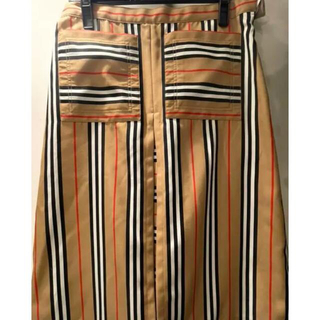 バーバリー(BURBERRY)の新品タグ付きバーバリーシグネチャースカート#42(ひざ丈スカート)