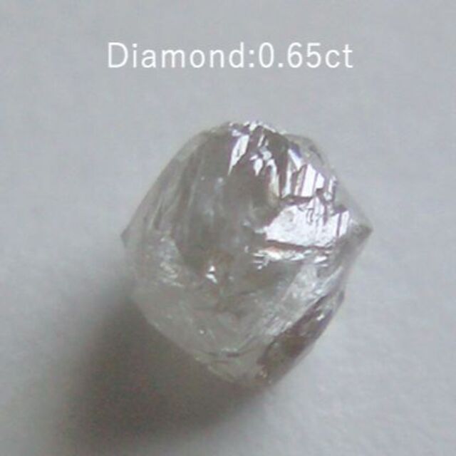 0.65ct　ホワイトシルバーダイヤモンド　天然ダイヤモンド原石しゃのさんの鉱物標本検索