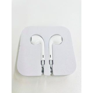 アップル(Apple)のApple  純正イヤホン 未使用(ヘッドフォン/イヤフォン)