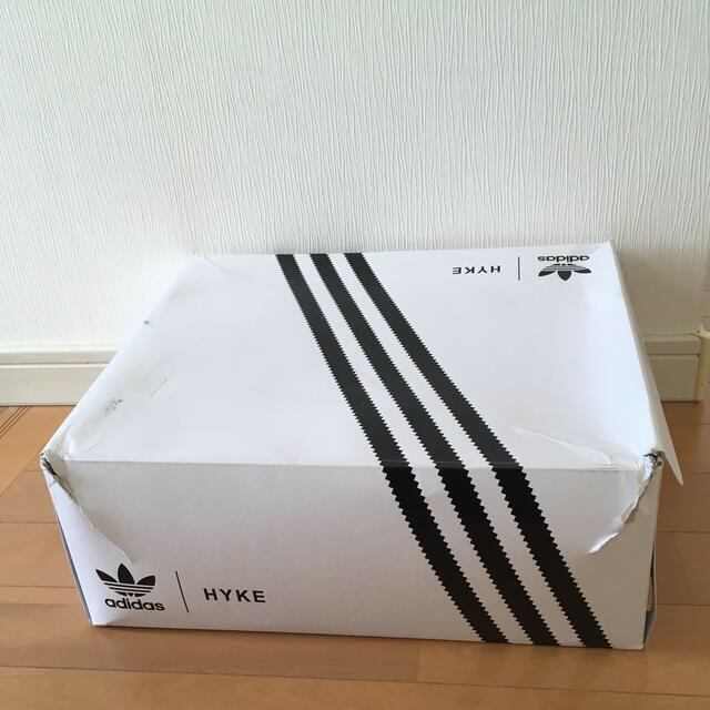 HYKE - adidas×HYKE スニーカー 新品☆未使用の通販 by チャイホ HYKE - adidas×HYKE スニーカー 新品☆未使用の通販 by チャイホ