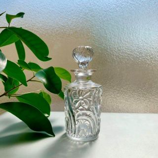 金彩の香水瓶 ローリエ オールド バカラ BACCARAT 月桂樹-