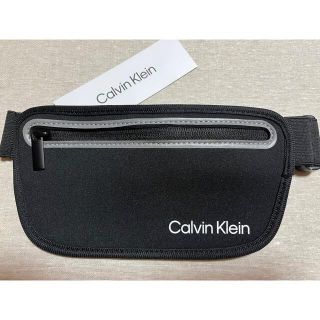 カルバンクライン(Calvin Klein)のCalvin Klein ウエストポーチ 鞄(ボディーバッグ)