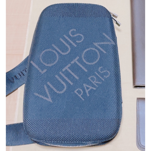 LOUIS VUITTON(ルイヴィトン)のルイヴィトン ダミエジェアン マージュ ボディバッグ　長財布　カードケース付 メンズのバッグ(ボディーバッグ)の商品写真