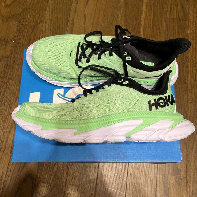 HOKA ONEONE ホカオネオネ　クリフトンエッジ