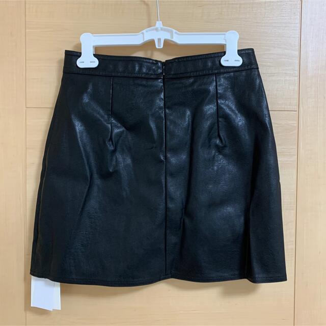 GOGOSING(ゴゴシング)のLoueme フェイクレザーミニスカパン　レザーミニスカート 値下げ中 レディースのスカート(ミニスカート)の商品写真