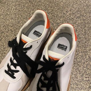 オニツカタイガー　Onitsuka   デレシティ　24cm