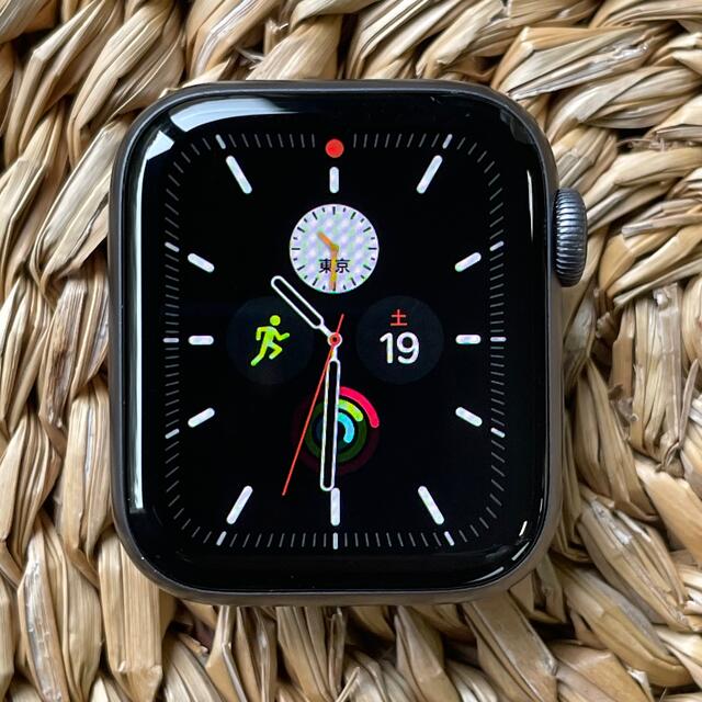 Apple Watch Series 4  40mm グレイアルミ ブラックスポ