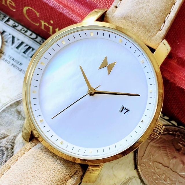 超特価SALE開催！ #1944【お洒落な高級感】メンズ腕時計 MVMT 動作良好 エムブイエムティー 腕時計(アナログ)