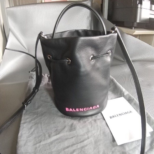 Balenciaga(バレンシアガ)の超美品！ バレンシアガ 638342 EVERYDAY  ショルダーバッグ レディースのバッグ(ショルダーバッグ)の商品写真