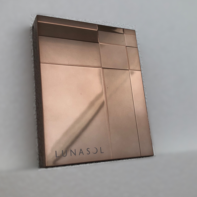LUNASOL(ルナソル)のルナソル　アイシャドウ コスメ/美容のベースメイク/化粧品(アイシャドウ)の商品写真