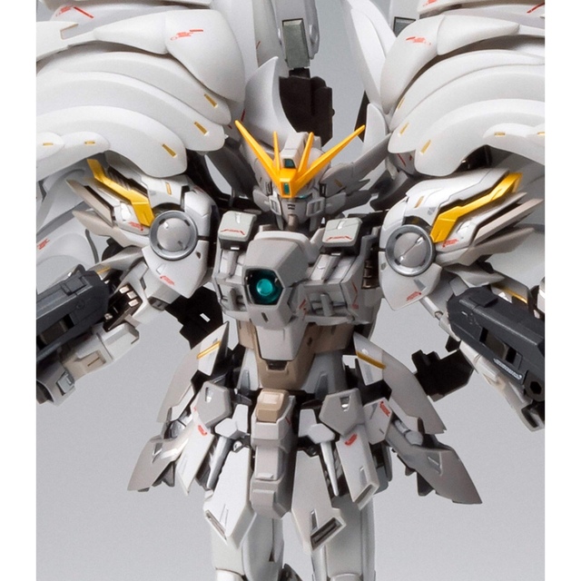 BANDAI(バンダイ)のしょう様専用　ウイングガンダムスノーホワイトプレリュード（新品未開封） エンタメ/ホビーのおもちゃ/ぬいぐるみ(模型/プラモデル)の商品写真