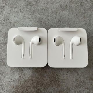 アイフォーン(iPhone)のiPhone正規品　イヤホン（1つの値段）(ヘッドフォン/イヤフォン)