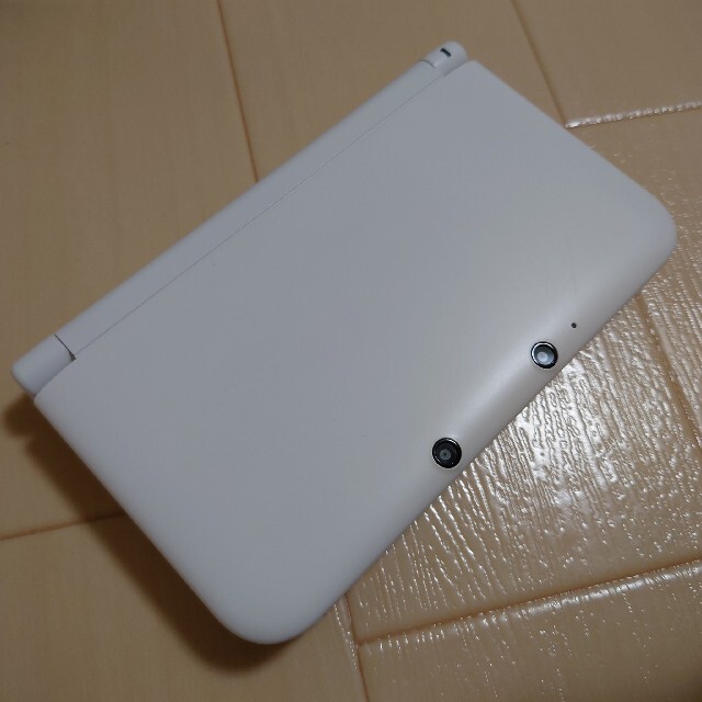 ニンテンドー3DS(ニンテンドー3DS)のNintendo 3DS  LL 本体 ホワイト 任天堂 エンタメ/ホビーのゲームソフト/ゲーム機本体(携帯用ゲーム機本体)の商品写真