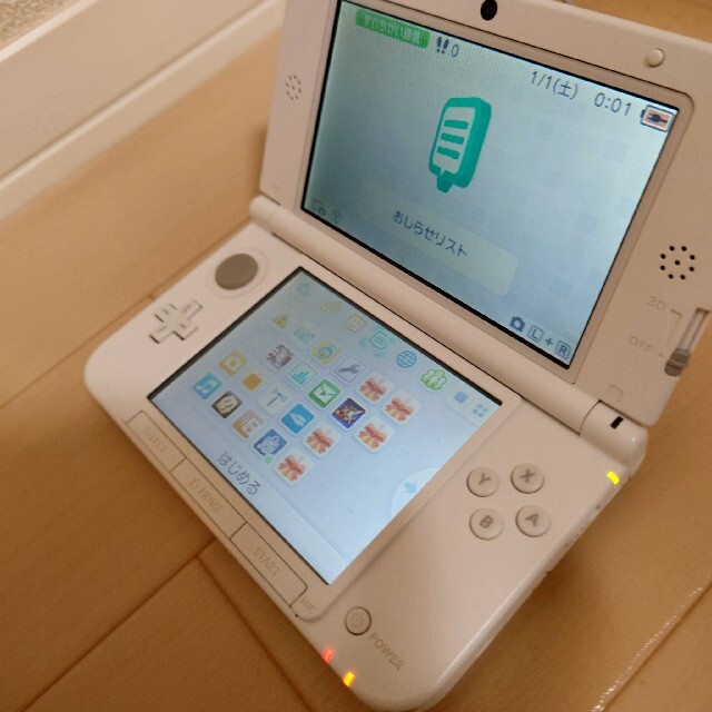 ニンテンドー3DS(ニンテンドー3DS)のNintendo 3DS  LL 本体 ホワイト 任天堂 エンタメ/ホビーのゲームソフト/ゲーム機本体(携帯用ゲーム機本体)の商品写真