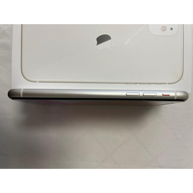 iPhone(アイフォーン)のiPhone11 64GB ホワイト SIMフリー スマホ/家電/カメラのスマートフォン/携帯電話(スマートフォン本体)の商品写真