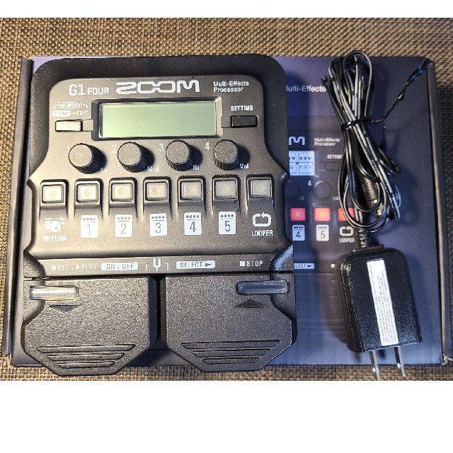 値下げ！【ほぼ未使用】ZOOM G1 FOUR  付属品完備　ACアダプター付き