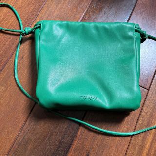 イエナ(IENA)のeslow bag グリーン(ショルダーバッグ)