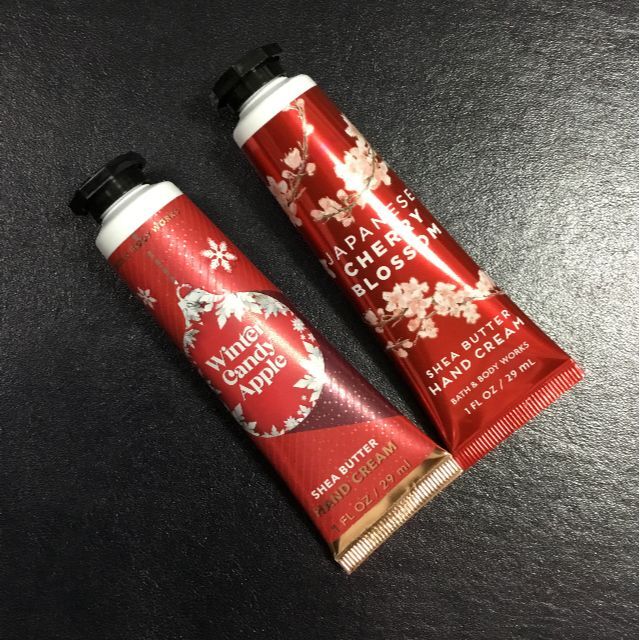 Bath & Body Works(バスアンドボディーワークス)の新品　Bath ＆ Body works ハンドクリーム 2本セット コスメ/美容のボディケア(ハンドクリーム)の商品写真