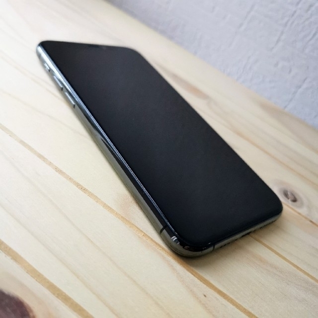 iPhone(アイフォーン)のiPhone11pro 64GB スペースグレー　simフリー中古品 スマホ/家電/カメラのスマートフォン/携帯電話(スマートフォン本体)の商品写真