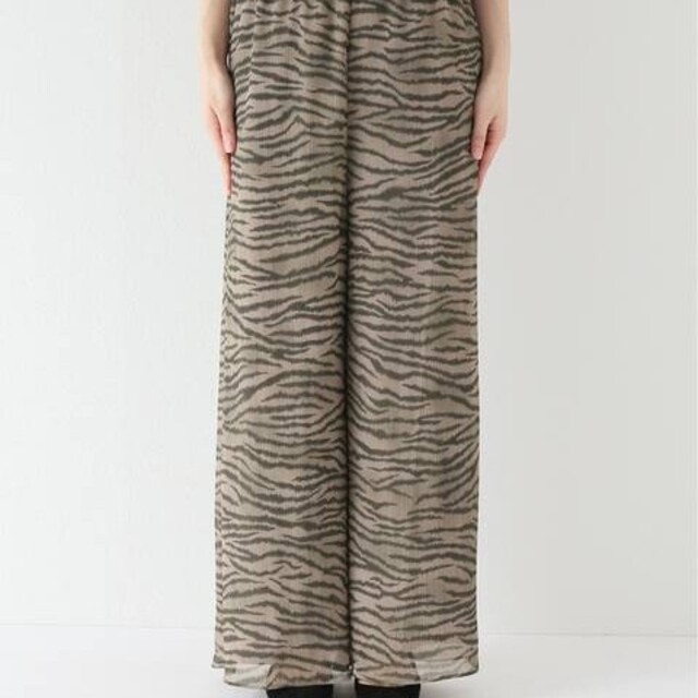 L'Appartement DEUXIEME CLASSE(アパルトモンドゥーズィエムクラス)のLisiere Zebra pants レディースのパンツ(カジュアルパンツ)の商品写真