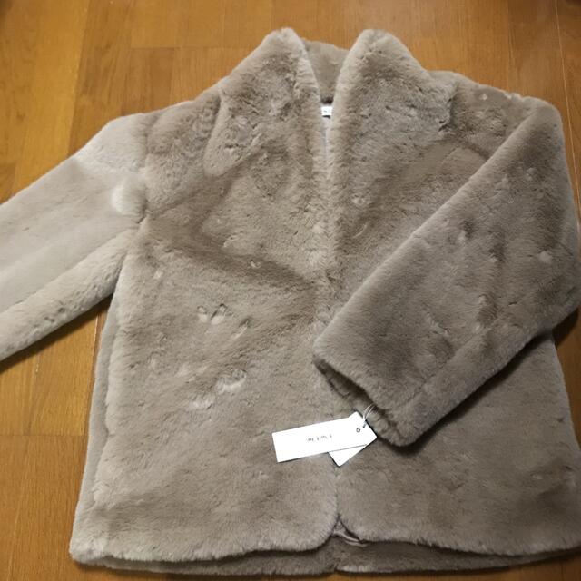 DouDou(ドゥドゥ)のドゥドゥ   フェイクファーブルゾン レディースのジャケット/アウター(毛皮/ファーコート)の商品写真
