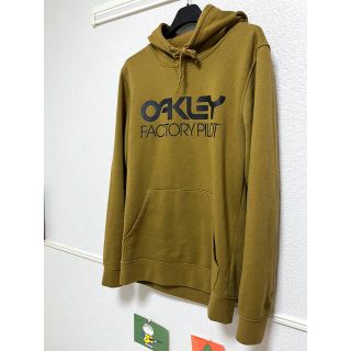 オークリー(Oakley)のOakley 裏起毛パーカー(パーカー)