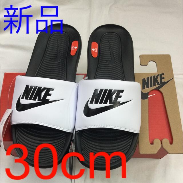 NIKE(ナイキ)のナイキ ビクトリーワンスライド新品　未使用　送料込み　30cmタグ付き　箱なし　 メンズの靴/シューズ(サンダル)の商品写真