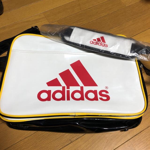 adidas(アディダス)のadidas✩PUMA ショルダーバッグ( ¨̮⋆)学生さん！部活に！ スポーツ/アウトドアのスポーツ/アウトドア その他(その他)の商品写真