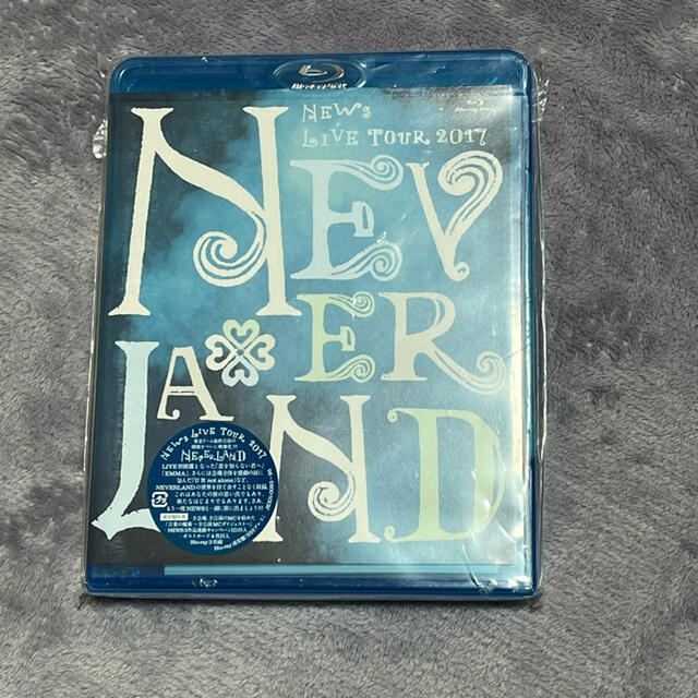 NEWS(ニュース)のNEWS　LIVE　NEVERLAND Blu-ray 、ヒカリノシズク エンタメ/ホビーのDVD/ブルーレイ(ミュージック)の商品写真