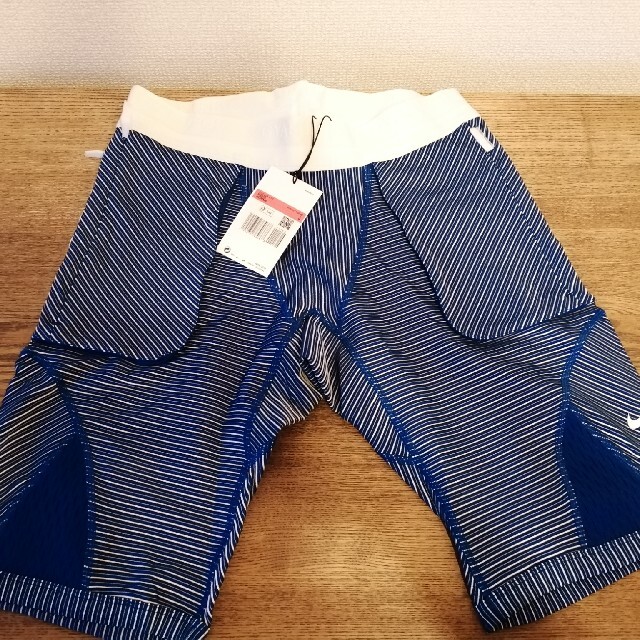 UNDERCOVER(アンダーカバー)の新品NIKE Lサイズ Gyakusou Utility Short Pants メンズのパンツ(ショートパンツ)の商品写真