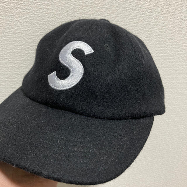 supreme wool Sロゴキャップ　黒