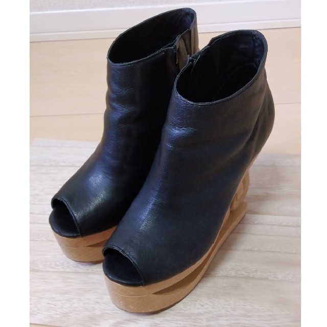 Jeffrey　Campbell　スケート