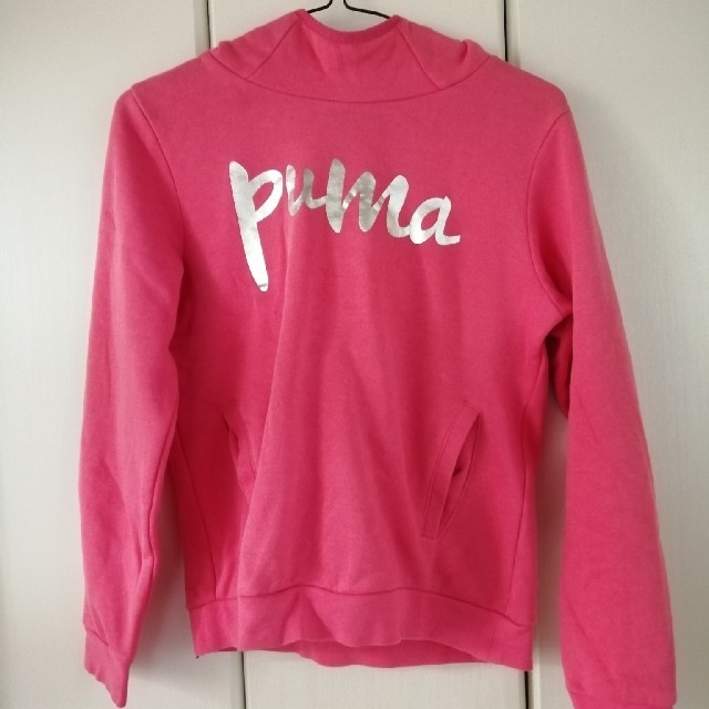 PUMA(プーマ)のPUMA　160㎝　女児　パーカー キッズ/ベビー/マタニティのキッズ服女の子用(90cm~)(Tシャツ/カットソー)の商品写真
