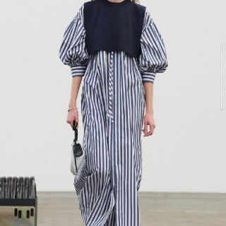 ハイク(HYKE)のHYKE T/C STRIPED GATHERED DRESS(ロングワンピース/マキシワンピース)