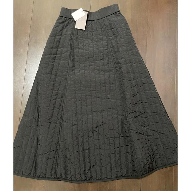 新品✨INNOWAVE（イノウェーブ）キルティングスカート レディースのスカート(ロングスカート)の商品写真