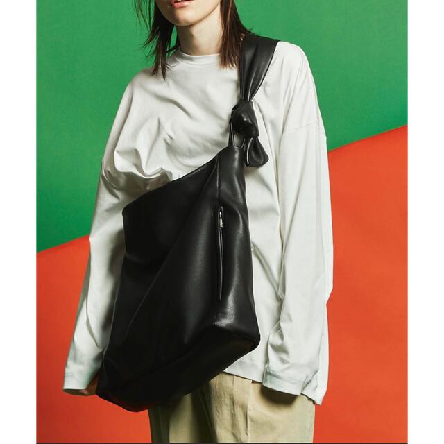 MAISON SPECIALレザーショルダーバッグ 19,000円