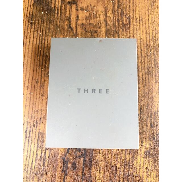 THREE(スリー)のTREE シマリンググローデュオ　01 コスメ/美容のベースメイク/化粧品(コンシーラー)の商品写真