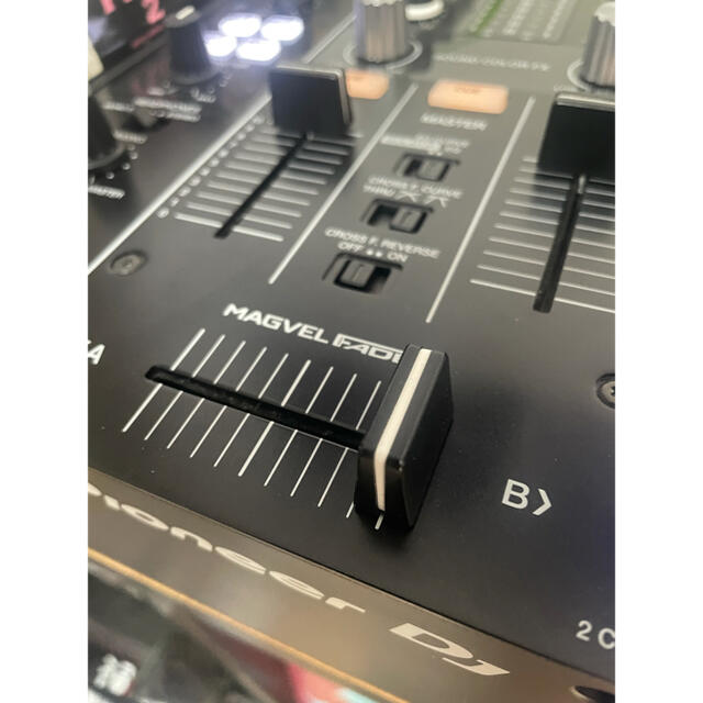 Pioneer(パイオニア)の【ライトニング様専用】Pioneer DJM-450:2019年製DJミキサー 楽器のDJ機器(DJミキサー)の商品写真