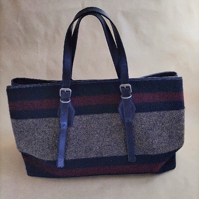 BURBERRY(バーバリー)のBURBEREYLONDONトートバッグ/イタリア製 メンズのバッグ(トートバッグ)の商品写真