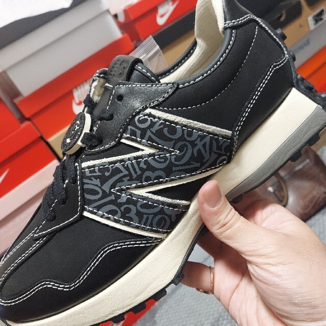 New Balance(ニューバランス)のFrank Muller × NB MS327FMD "Black" メンズの靴/シューズ(スニーカー)の商品写真