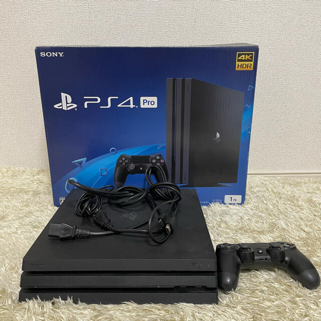 SONY PlayStation4 Pro CUH-7000BB01 1TBゲームソフトゲーム機本体