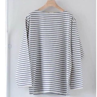 コモリ(COMOLI)のcomoli  ボーダーボートネックT  21ss(Tシャツ/カットソー(七分/長袖))