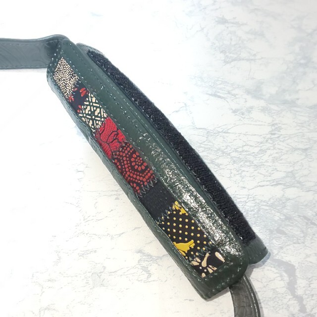 印傳屋 - 【極美品】江戸三紅印傳 鹿革 レザーショルダーバッグ 印傳屋 - 【極美品】江戸三紅印傳 鹿革 レザーショルダーバッグ