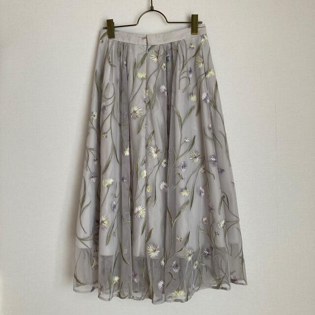 Mystrada(マイストラーダ)の♡石原さとみさん着用♡Mystrada チュール刺繍スカート レディースのスカート(ひざ丈スカート)の商品写真