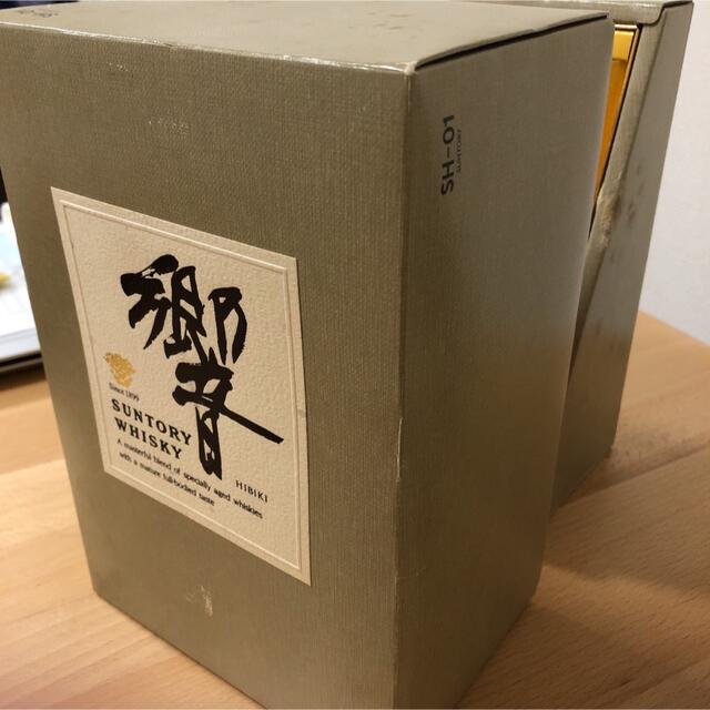 サントリー(サントリー)の【高本さま専用】サントリー 響　1899年　　裏ゴールドラベル 食品/飲料/酒の酒(ウイスキー)の商品写真